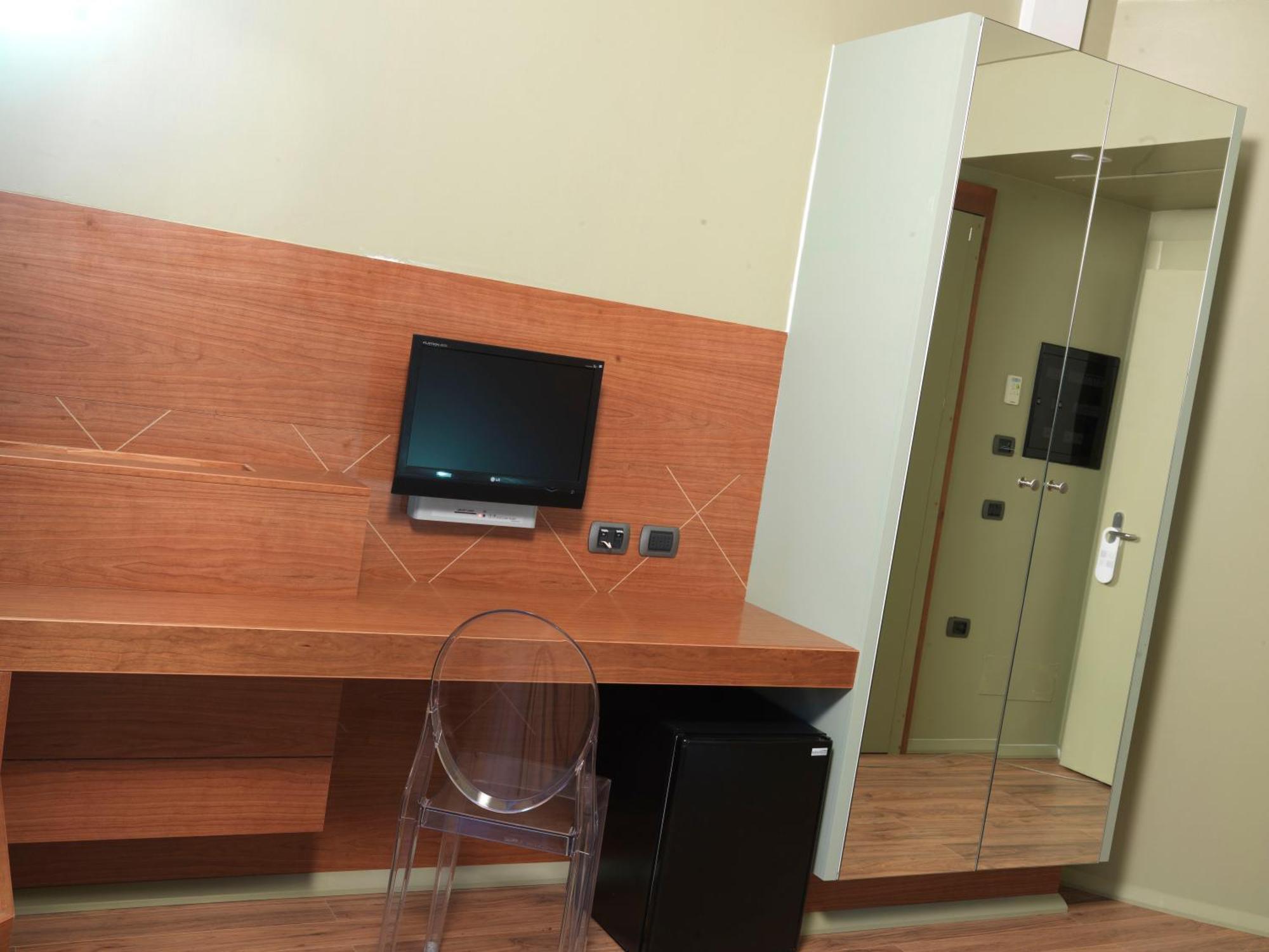 Empoli Hotel Екстериор снимка