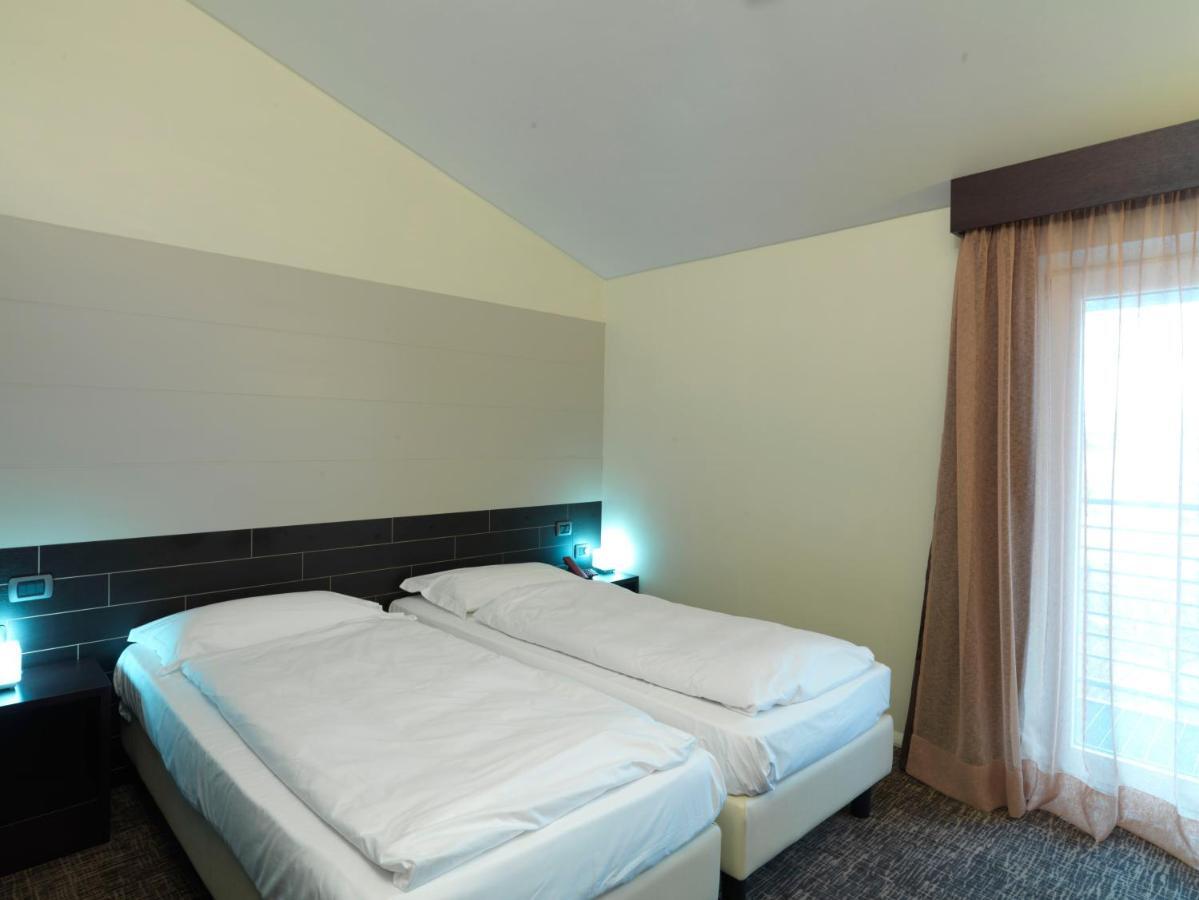 Empoli Hotel Стая снимка